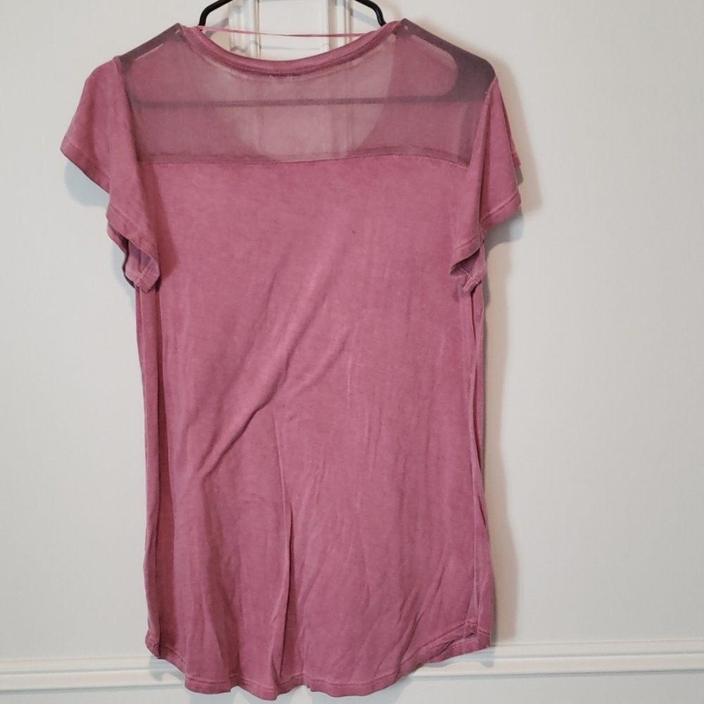 Distressed top - Picture 2 of 2